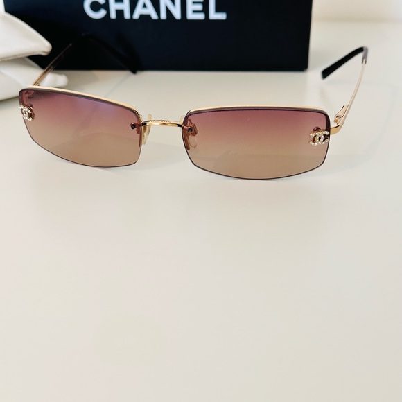 CHANEL VINTAGE SUNGLASSES crystal CC’s - Picture 16 of 16